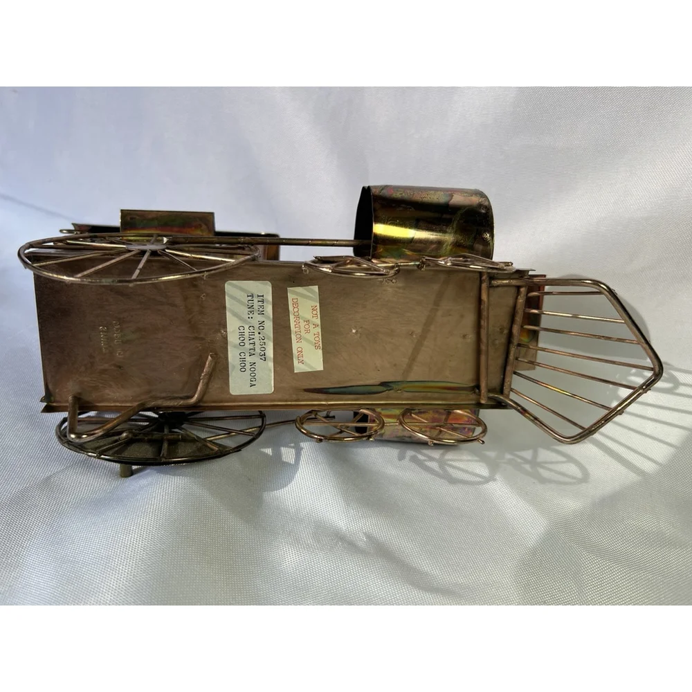 Vintage Berkeley Designs copper and tin steam locomotive music box, Works!